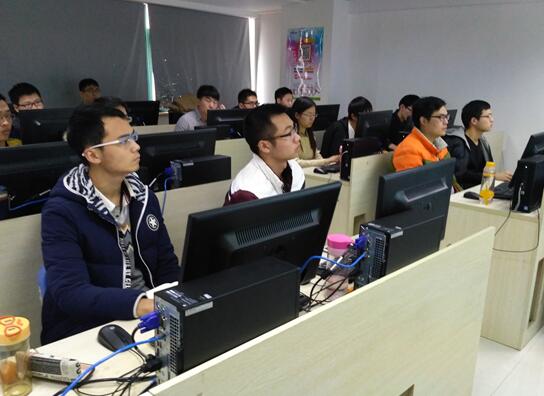 学习大数据 就选择郑州IT培训班_www.itpxw.cn