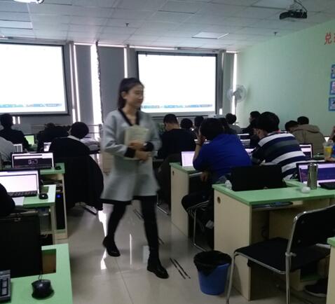 学习IT技术 温馨的环境是良选_www.itpxw.cn