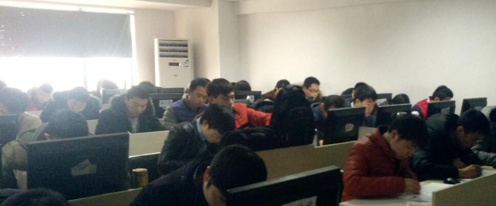 学员毕业一个月回IT培训网郑州Java培训中心为公司聘人才_www.itpxw.cn