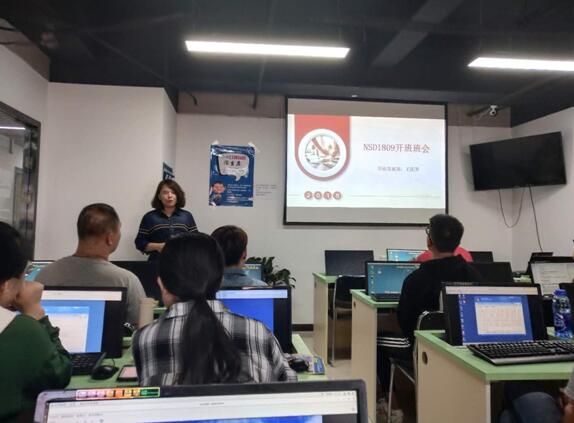 金秋收获季 石家庄linux云计算培训班迎来未来之星_www.itpxw.cn